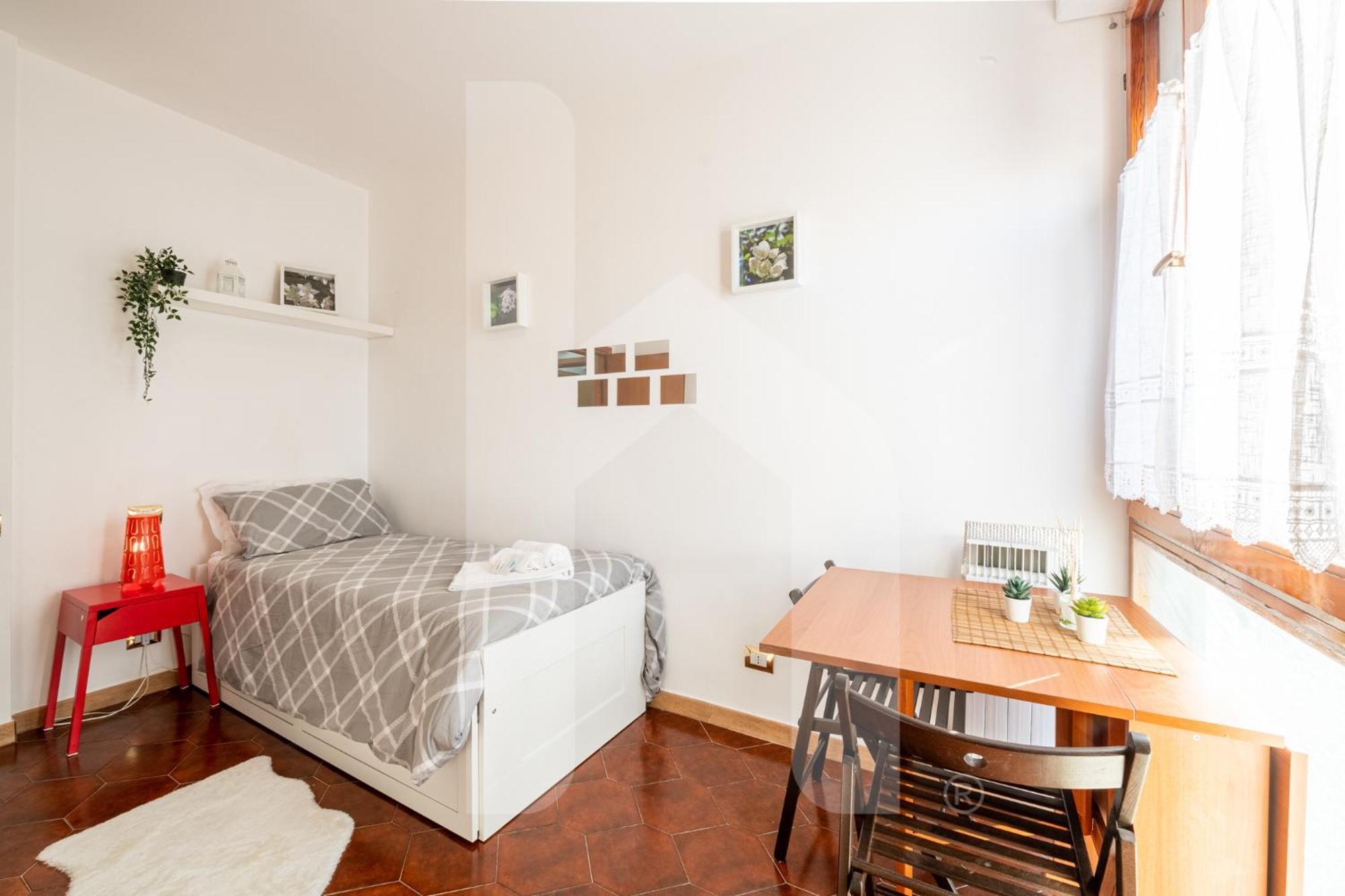 Bed and Breakfast Homiday - Il Giardino --1 Min Ospedale Cisanello--Aeroporto Free Parking-- Pisa Exteriér fotografie